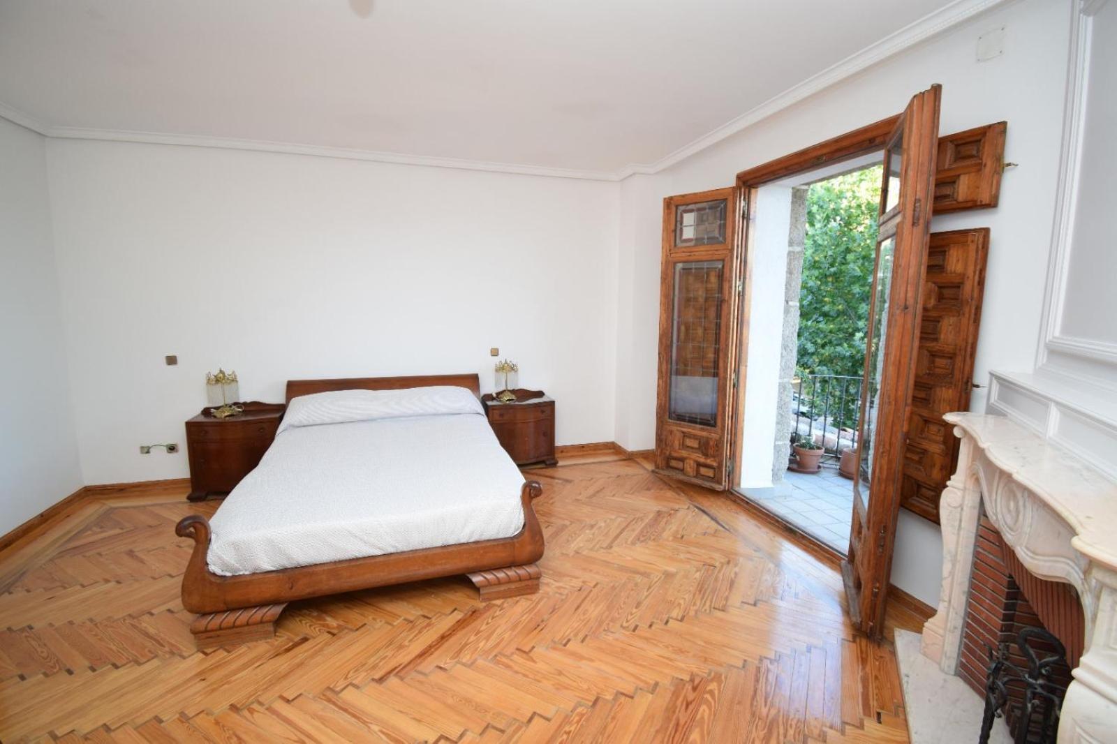 La Casona Imperial 2 Villa Galapagar Bagian luar foto