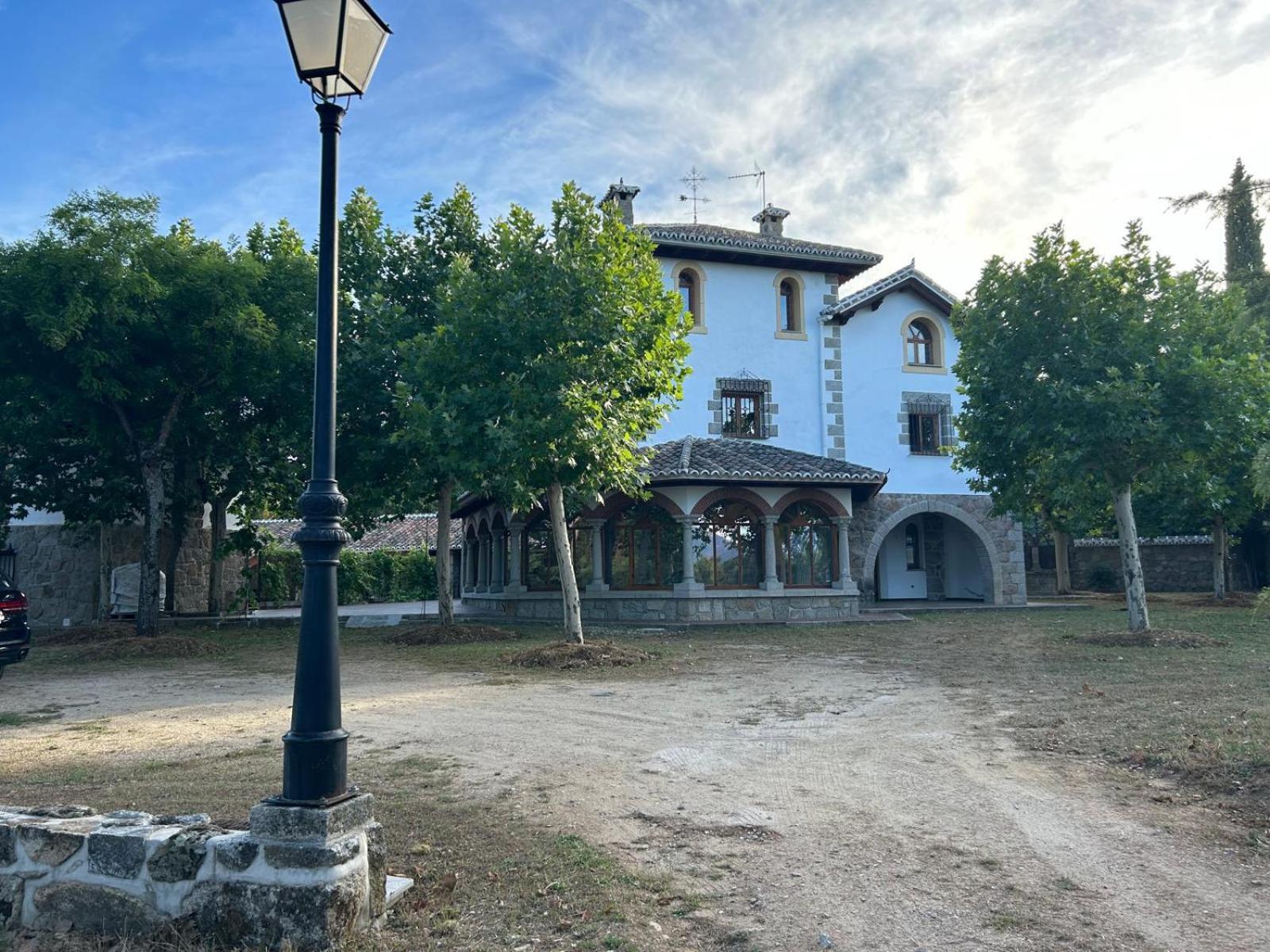 La Casona Imperial 2 Villa Galapagar Bagian luar foto
